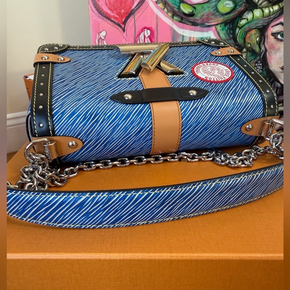 Louis Vuitton Epi Complice Trunks and Bags Twist Shoulder Bag MM Denim Light EUC - Picture 6 of 15